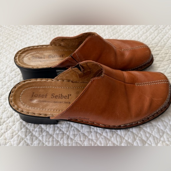Josef Seibel Women's Tan Leather Loafers, Size 40 - Picture 4 of 7